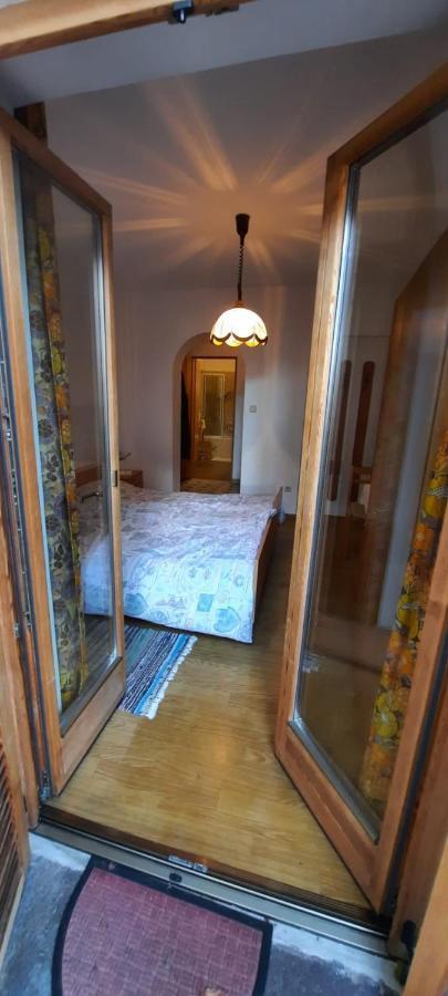 Ferienwohnung Hof am Brunnen Girlan Exterior foto